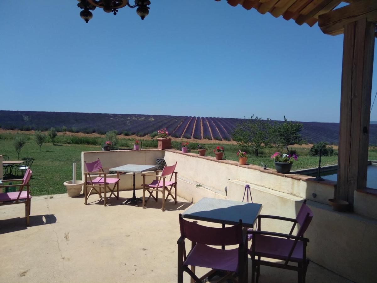 Chambre A La Ferme Au Milieu Des Lavandes Valensole Exterior photo